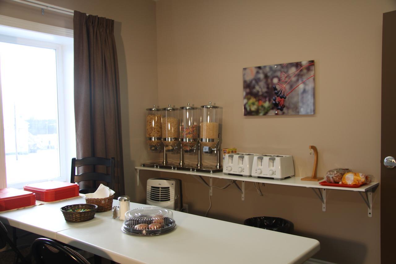 Hotel Opemiska Chapais ภายนอก รูปภาพ